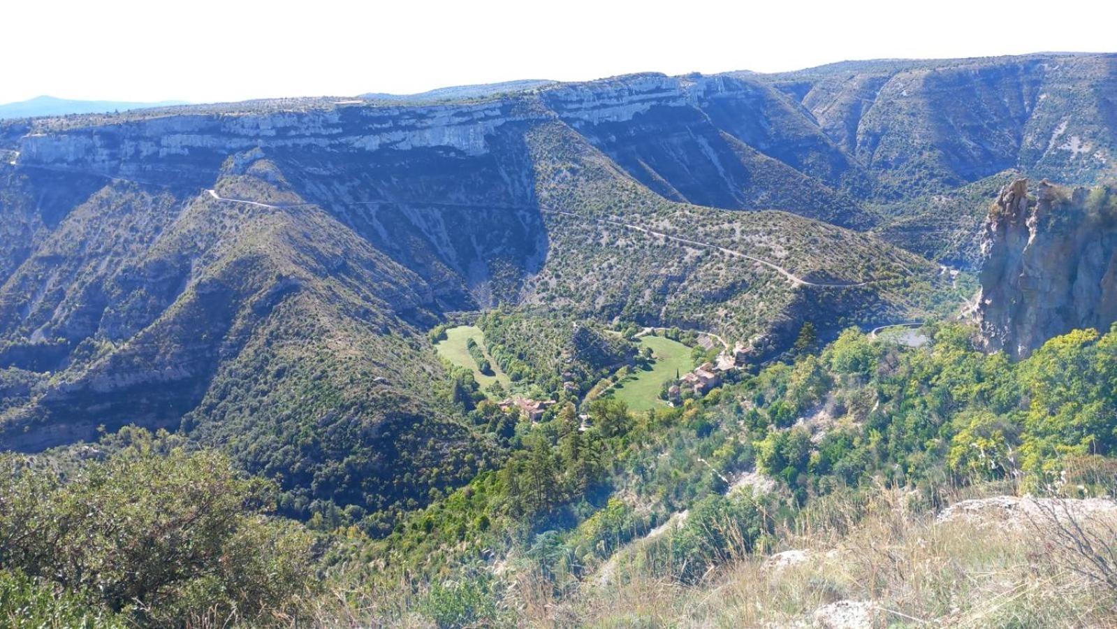 Entre Ciel Et Montagne Villa Bez-et-Esparon Exteriör bild